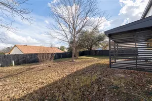 11805 Hyacinth Dr, Austin, TX 78758 - Photo 31