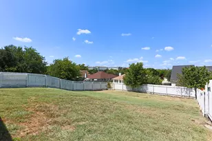 215 Estate Dr, Hutto, TX 78634 - Photo 21