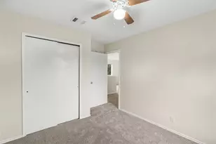 172 Discovery, Kyle, TX 78640 - Photo 19