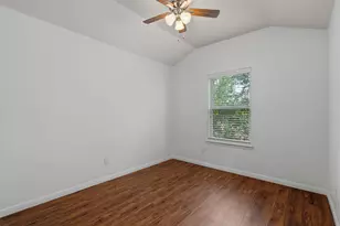 5908 Red Bud Ridge Ln, Austin, TX 78744 - Photo 13