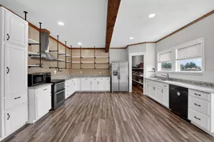 174 Monroe King Ln, Elgin, TX 78621 - Photo 9