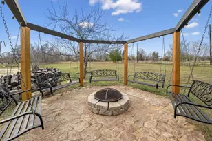 174 Monroe King Ln, Elgin, TX 78621 - Photo 21