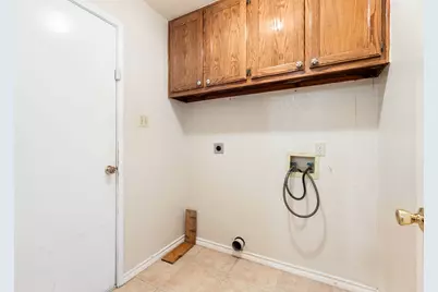 1502 Oak Knoll Lane, Lockhart, TX 78644 - Photo 9