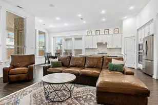 22610 Maidengrass Ln, Lago Vista, TX 78645 - Photo 3