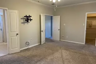 8518 Cahill Dr, Austin, TX 78729 - Photo 15