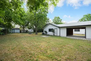 413 Sun Bonnet Dr, Buda, TX 78610 - Photo 3