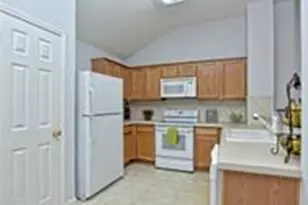 3009 Hanstrom Ct, Hutto, TX 78634 - Photo 7