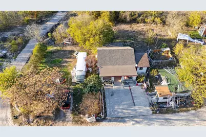 910 Petras Way, Kyle, TX 78640 - Photo 3