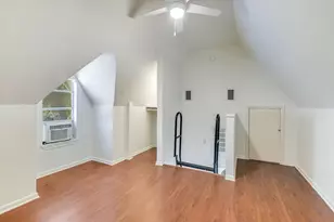 1110 W 22nd St, Austin, TX 78705 - Photo 17