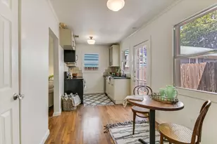 1110 W 22nd St, Austin, TX 78705 - Photo 1