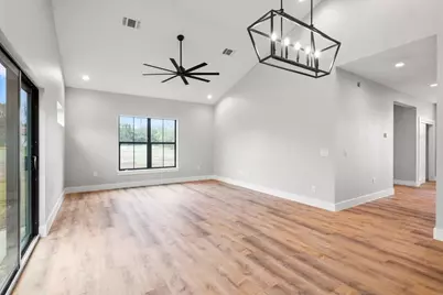 205 N Avenue, Johnson City, TX 78636 - Photo 7