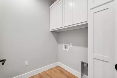 205 N Avenue, Johnson City, TX 78636 - Photo 21