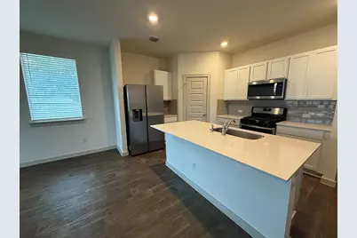 400 Barton Creek Lane, Hutto, TX 78634 - Photo 3