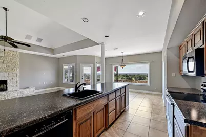 1607 Clubhouse Hill Drive, Spicewood, TX 78669 - Photo 15