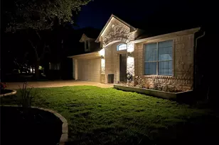 13105 Appaloosa Chase Dr, Austin, TX 78732 - Photo 3