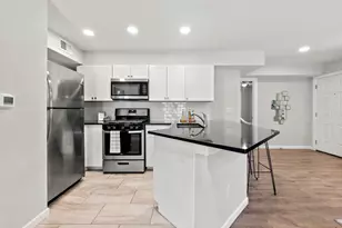 1312 E 52nd St, Austin, TX 78723 - Photo 5