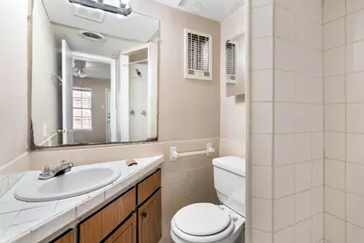 311 E 31 Street #107, Austin, TX 78705 - Photo 15