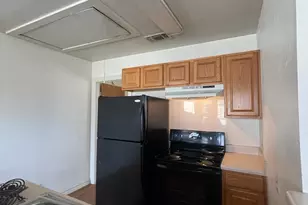 108 W Austin St, Kyle, TX 78640 - Photo 9