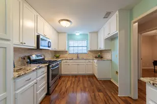 416 Village Ln, Buda, TX 78610 - Photo 7