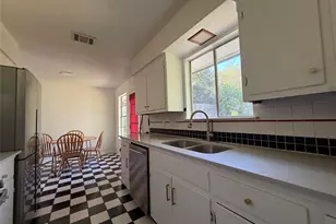 3401 Thomas Kincheon St, Austin, TX 78745 - Photo 9