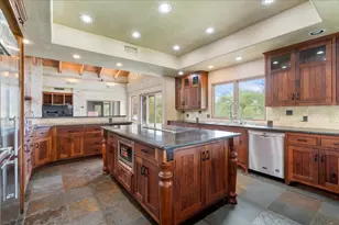 24736 Travis Lakeside Dr, Spicewood, TX 78669 - Photo 5