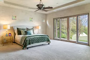 24736 Travis Lakeside Dr, Spicewood, TX 78669 - Photo 13