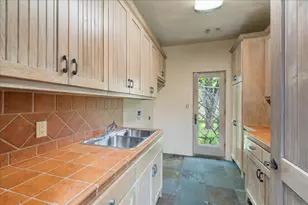 24736 Travis Lakeside Dr, Spicewood, TX 78669 - Photo 7