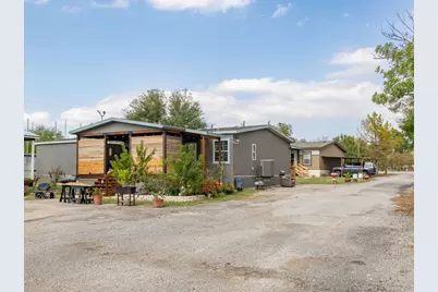 10811 San Jose Avenue, Del Valle, TX 78617 - Photo 7