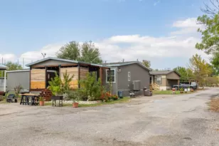 10811 San Jose Ave, Del Valle, TX 78617 - Photo 7