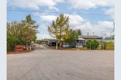 10811 San Jose Avenue, Del Valle, TX 78617 - Photo 3