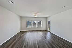 220 Sun Grv Trl, Georgetown, TX 78628 - Photo 3