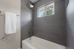 7102 Fred Morse Dr, Austin, TX 78723 - Photo 29