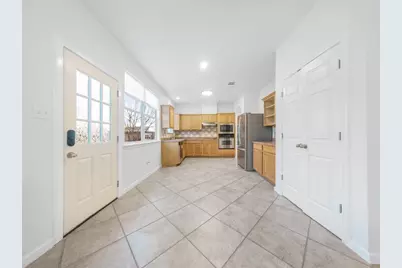 202 Holmstrom Street, Hutto, TX 78634 - Photo 15