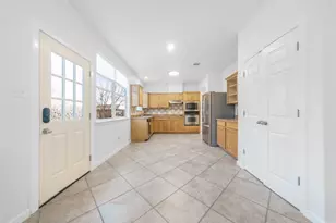 202 Holmstrom St, Hutto, TX 78634 - Photo 15