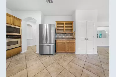 202 Holmstrom Street, Hutto, TX 78634 - Photo 17