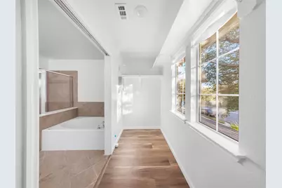 202 Holmstrom Street, Hutto, TX 78634 - Photo 31