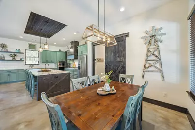 117 Esperanza Petal Pass, Liberty Hill, TX 78642 - Photo 9