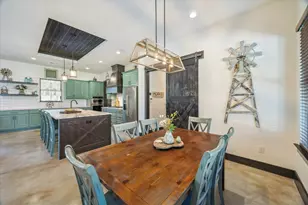 117 Esperanza Petal Pass, Liberty Hill, TX 78642 - Photo 9