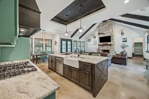 117 Esperanza Petal Pass, Liberty Hill, TX 78642 - Photo 7