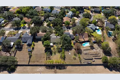 1400 Doonesbury Drive, Austin, TX 78758 - Photo 37