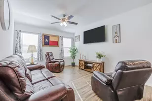 105 Isaac Millsaps Trl, Bastrop, TX 78602 - Photo 11