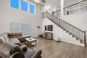 201 Crystal Brook Dr, Liberty Hill, TX 78642 - Photo 7