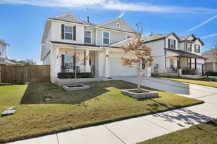 201 Crystal Brook Dr, Liberty Hill, TX 78642 - Photo 3