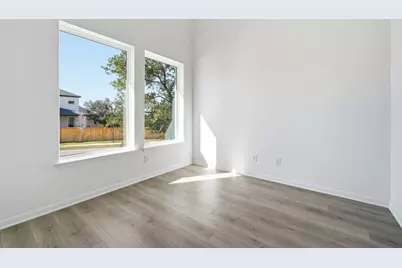 304 Kristen Oak Drive, Georgetown, TX 78628 - Photo 21