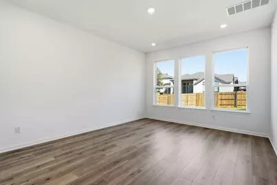 304 Kristen Oak Drive, Georgetown, TX 78628 - Photo 7