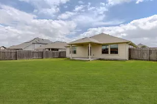 105 Balsam St, Hutto, TX 78634 - Photo 27