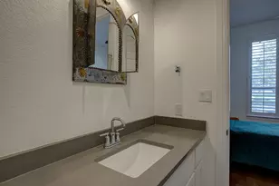 129 Hollytree Ct, Georgetown, TX 78628 - Photo 11