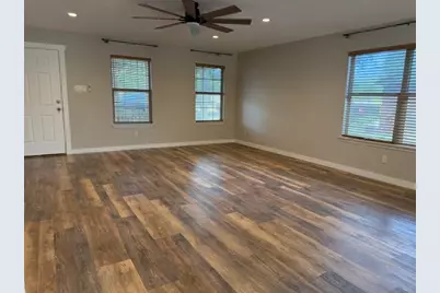 342 Carolyns Way, Buda, TX 78610 - Photo 5