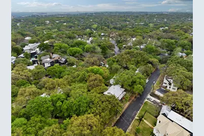 1401 Drake Avenue, Austin, TX 78704 - Photo 11