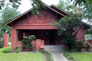 700 N Main St, Elgin, TX 78621 - Photo 1
